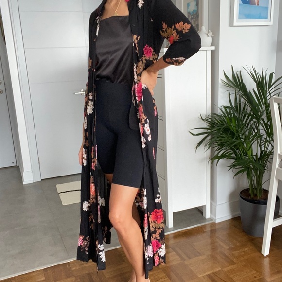 Floral Button-Up Dress - Picture 6 of 8